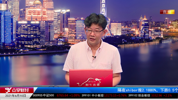 千鹤：热锅上的美利坚